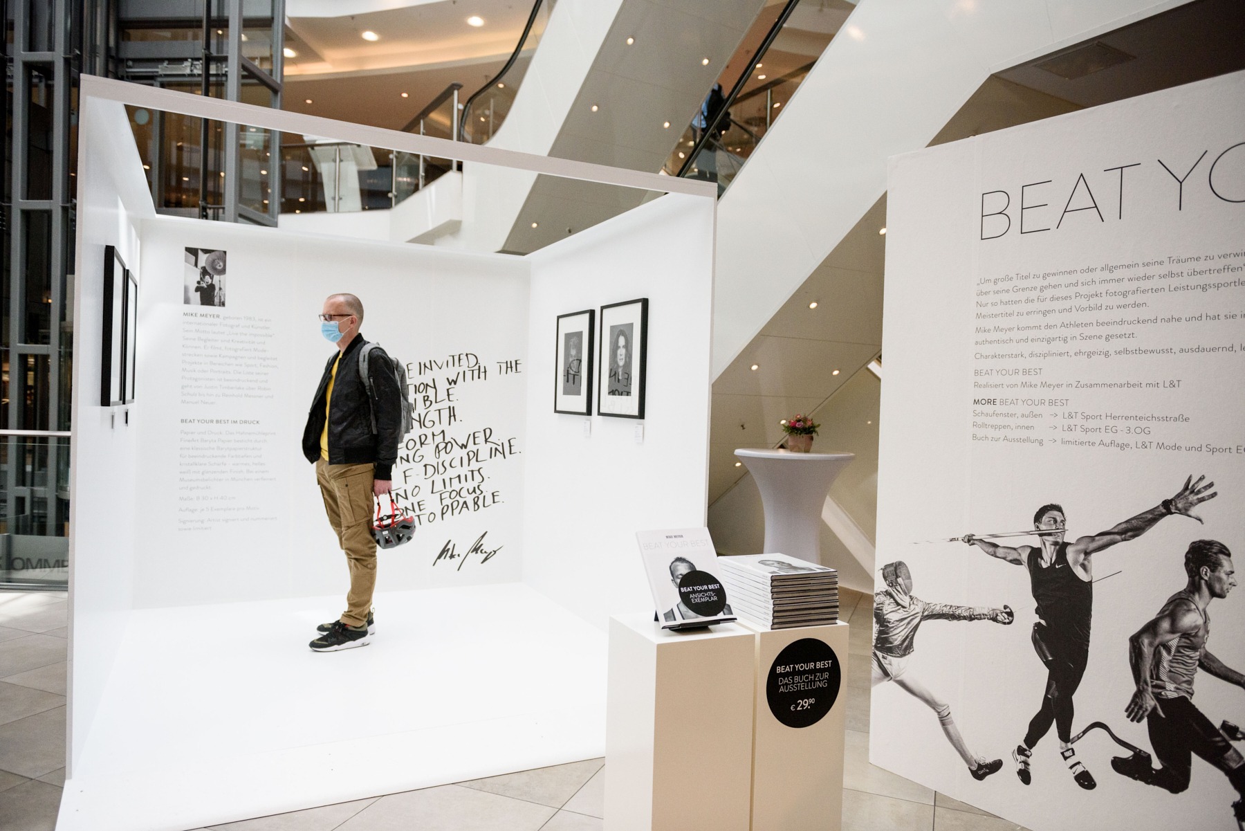 beat your best exhibition opening & art installation   lengermann und trieschmann osnabrück by Mike Meyer Photography